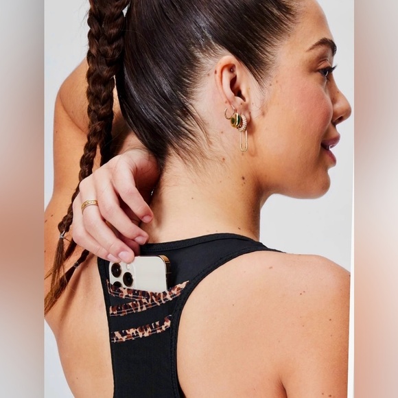 Fabletics Trinity High Impact Bra - Picture 2 of 4